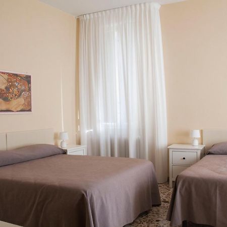 Hotel Stipino Lucca Luaran gambar