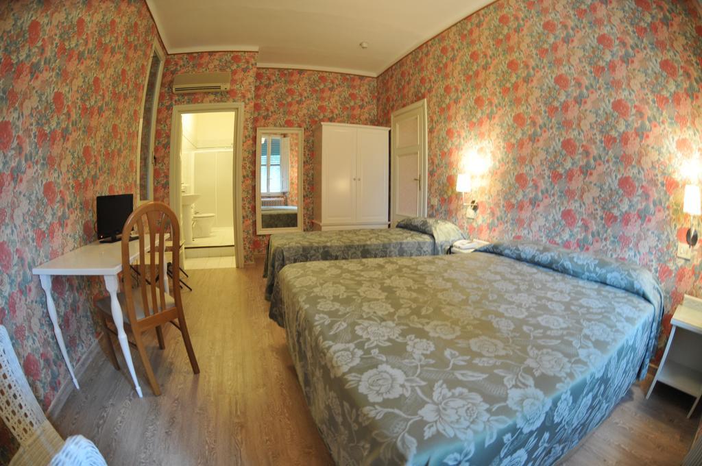 Hotel Stipino Lucca Bilik gambar