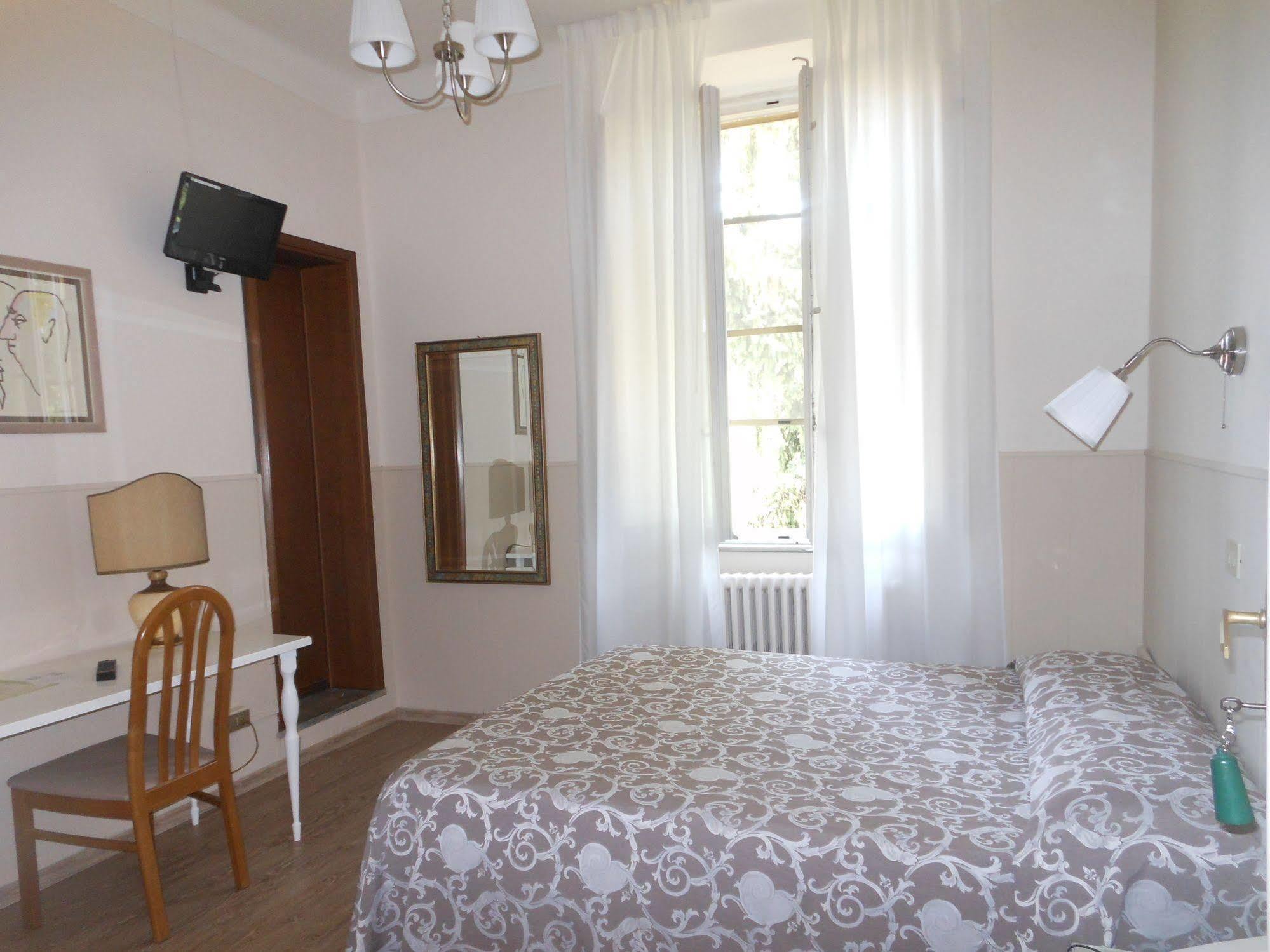 Hotel Stipino Lucca Luaran gambar