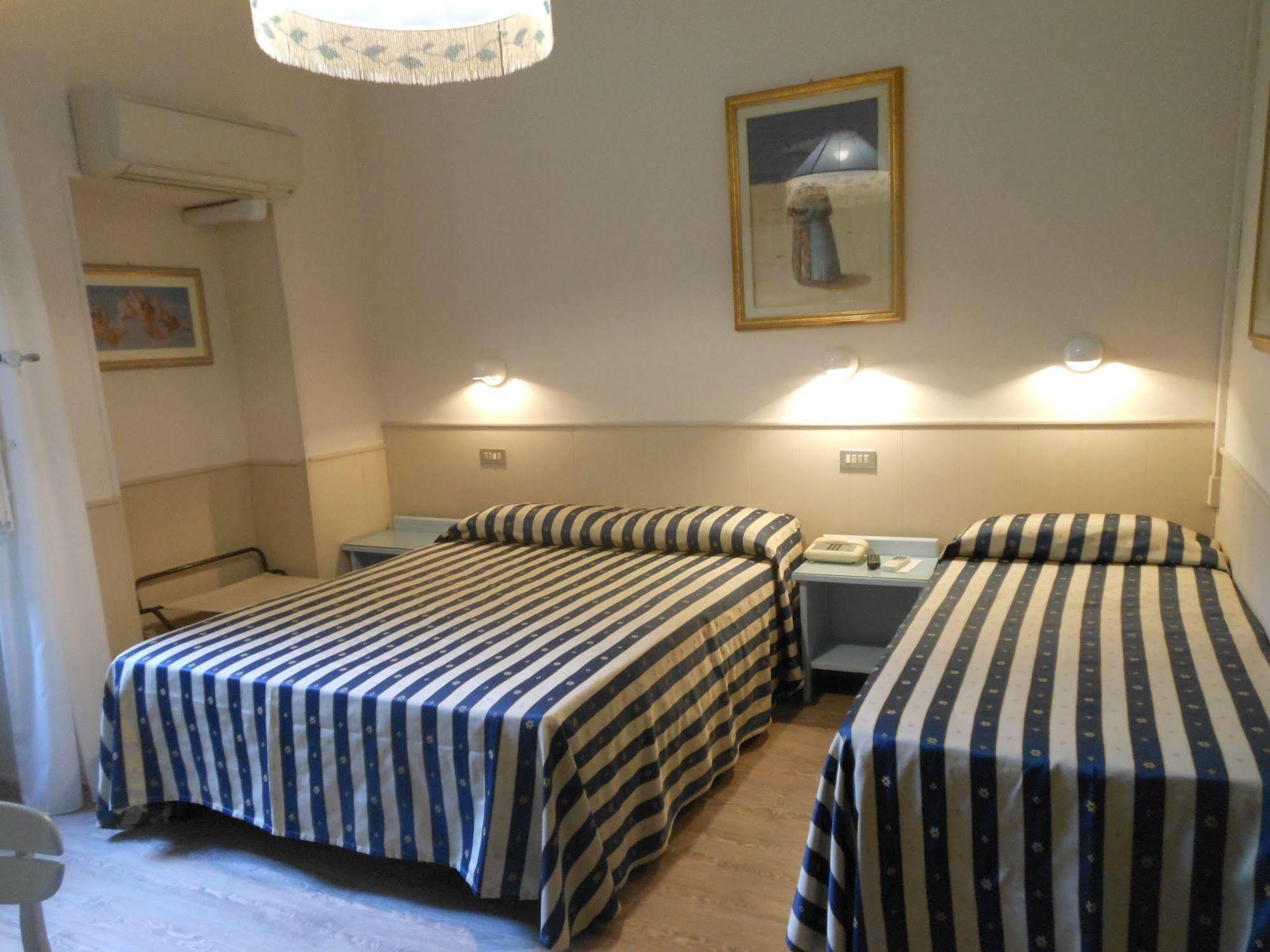 Hotel Stipino Lucca Luaran gambar